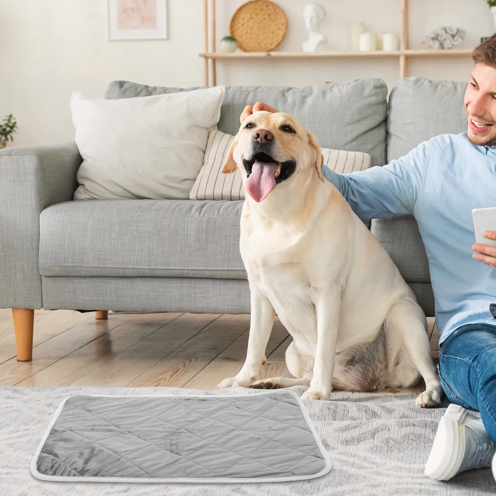 

Self Heating Mat No Electricity Cold Weather Outdoor Use Lightweight Insulated Warming Pad for Pets Portable Bedding for Pet