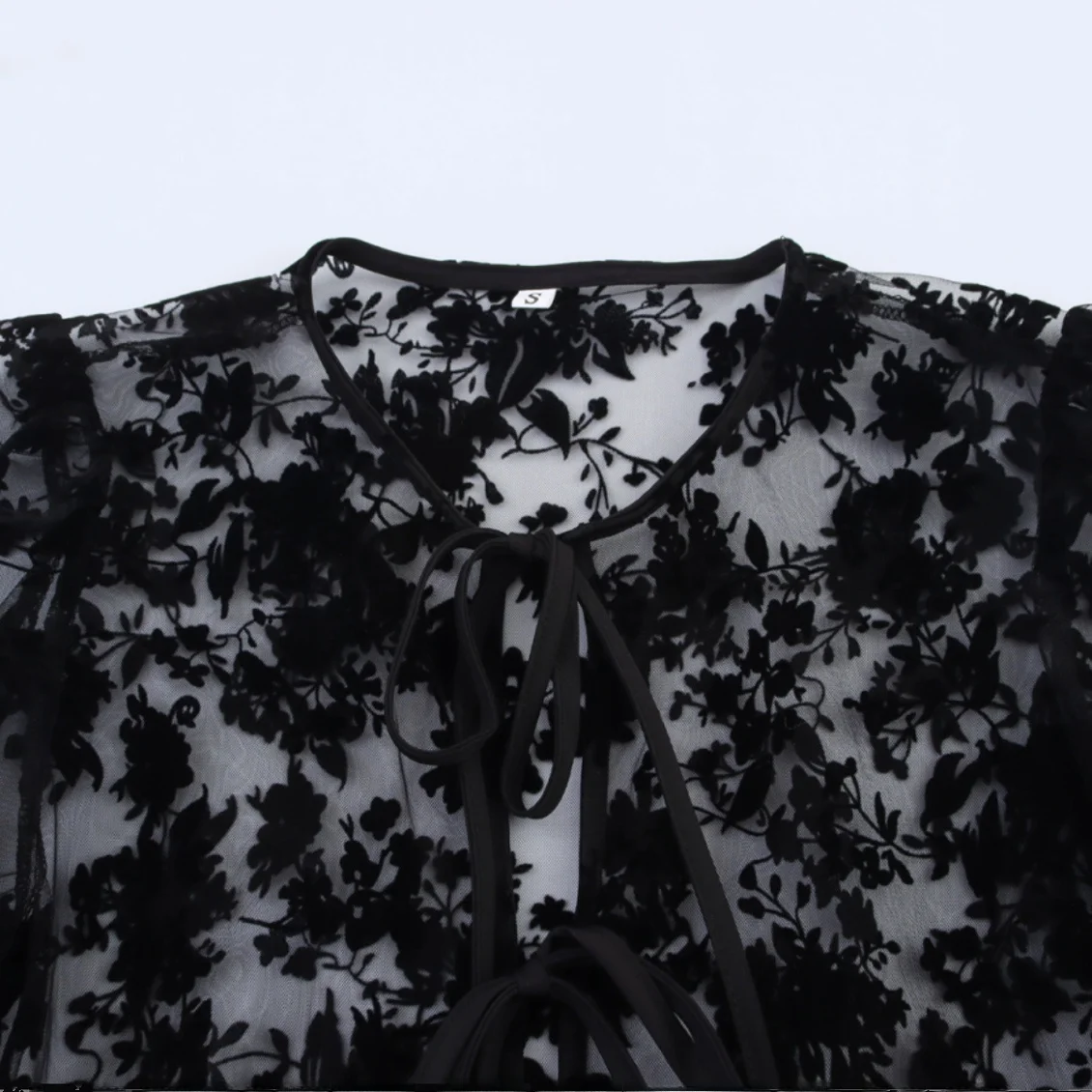 Csa de Veludo de Design Faion Primavera Nova para Mulheres com Decote Redondo e Manga Curta em Fibra de Poliéster Corte ...