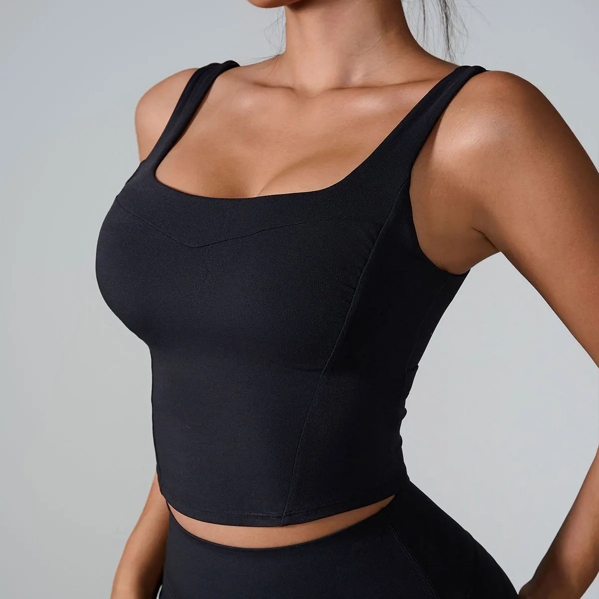 Soutien-gorge de sport à séchage rapide pour femme, haut de sport, soutien-gorge une tasse, dos beauté à la mode, antichoc, trempé pour le fitness, 2024