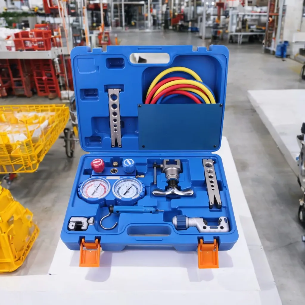 

VTB-5B refrigeration tool set, flying over the R410 fluoride meter, flaring device, pipe riser, cutter combination set