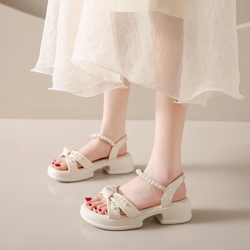 

Женская обувь, лето 2024, женские сандалии на резинке, модные повседневные сандалии с бусинами, женские брендовые сандалии на каблуке с открытым носком