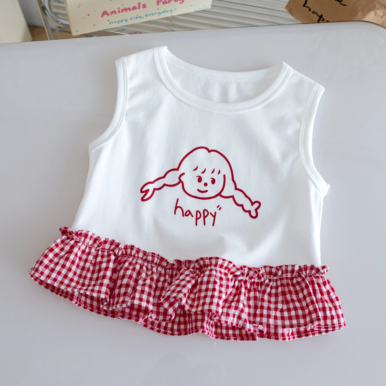 Милый жилет с мультяшным принтом для маленьких девочек, летние клетчатые топы без рукавов с оборками в стиле пэчворк, милые повседневные топы для девочек