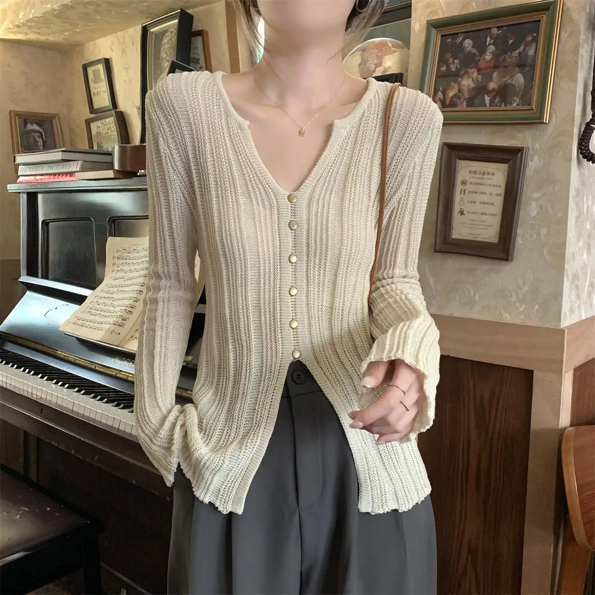 

V-Neck Long Sleeve Women Knitted Tops Spring Summer Thin Solid Color Pullover Knitwear Chic Female Slim Fit Shirt