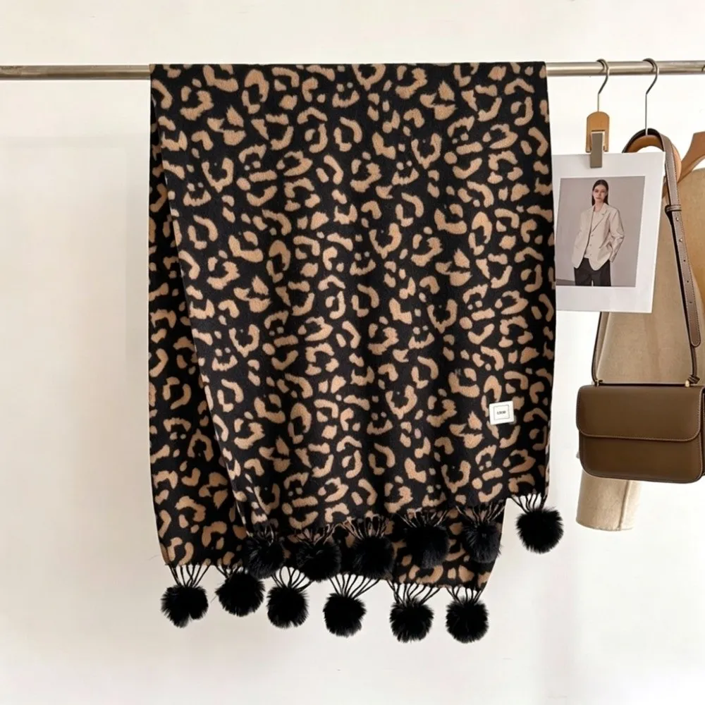 Double Sided Design Faux Cashmere Scarf Large Size Soft Warm Material Leopard Print Shawl Faux Cashmere Fabric