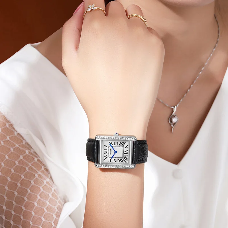 

Women’s* Square Quartz Watch, Niche Design, High-Aesthetic Luxury Wristwatch, Perfect for Fashion Lovers