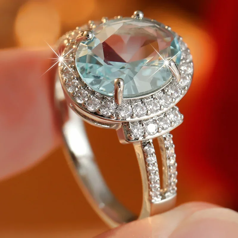 Gorgeous Silver Color Eternal Ring For Women Inlay Cubic Zircon Surround Design Shining Ring Wedding Banquet Elegant Jewelry