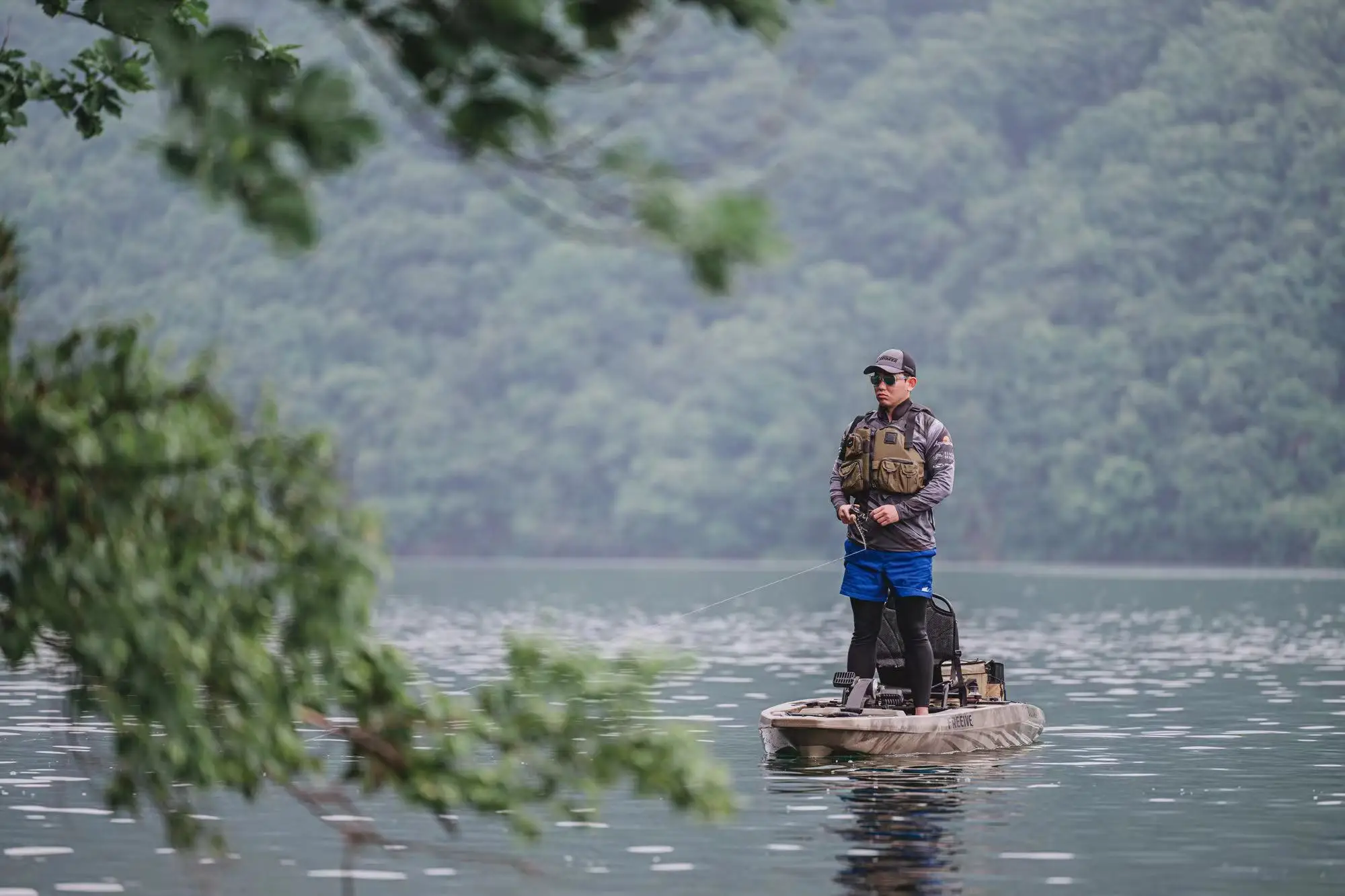 جديد الصيد كاياك 10.8ft دواسة القدم دواسة واحدة محرك الجلوس على أعلى الزورق