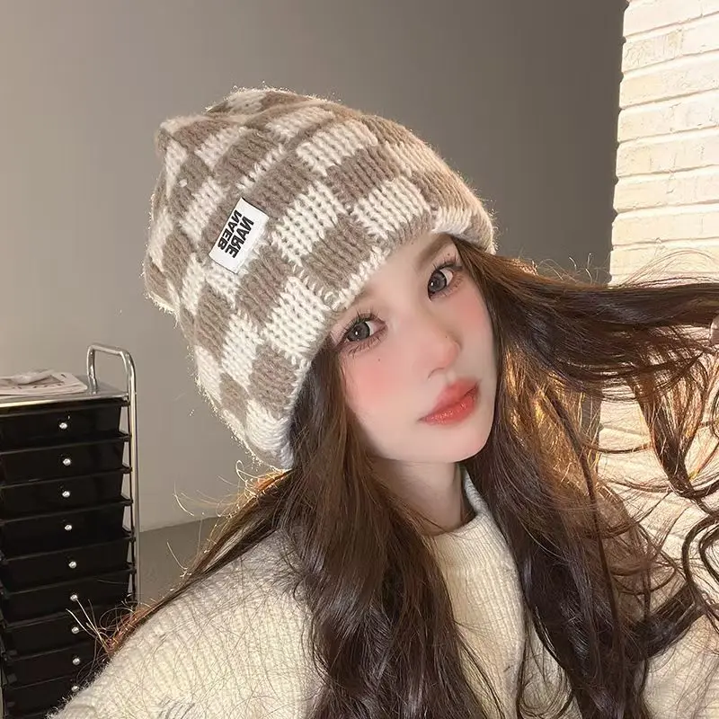 니치 컬러 블록 비니 - 여성용 가을 겨울 한국식 체크 무늬 큰 머리둘레 귀덮개 따뜻한 얼굴을 돋보이게 하는 모자