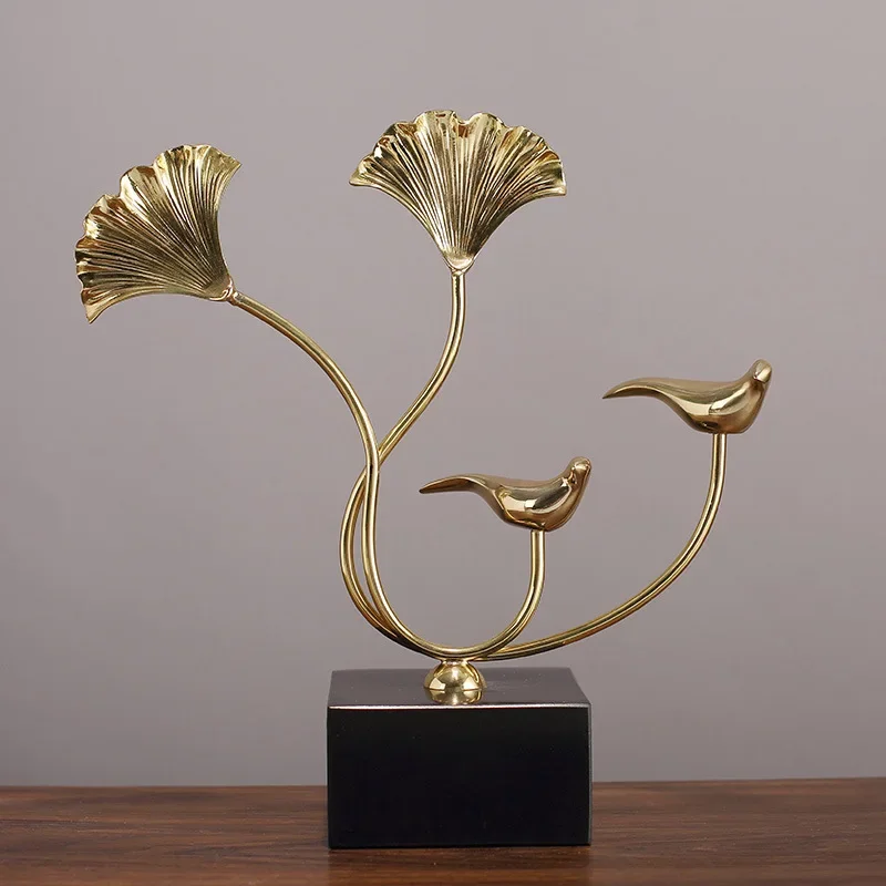 

Beautiful Luxury Ginkgo Leaf Decoration Bird Tabletop Ornament Creative Wine Cabinet Home Decor