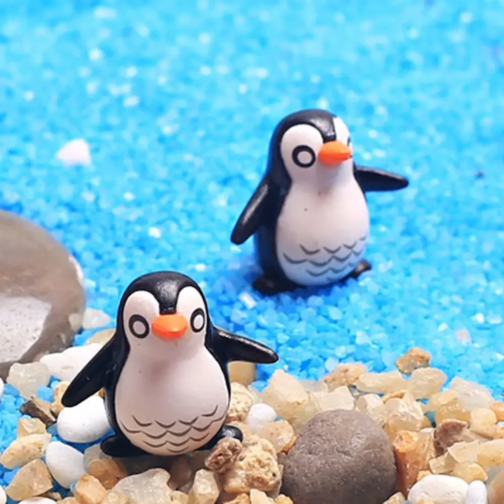 4pcs/set DIY Crafts Mini Winter Penguin Miniature Figurine Christmas Figures For Fairy Garden Gnomes Moss Terrariums Decorative