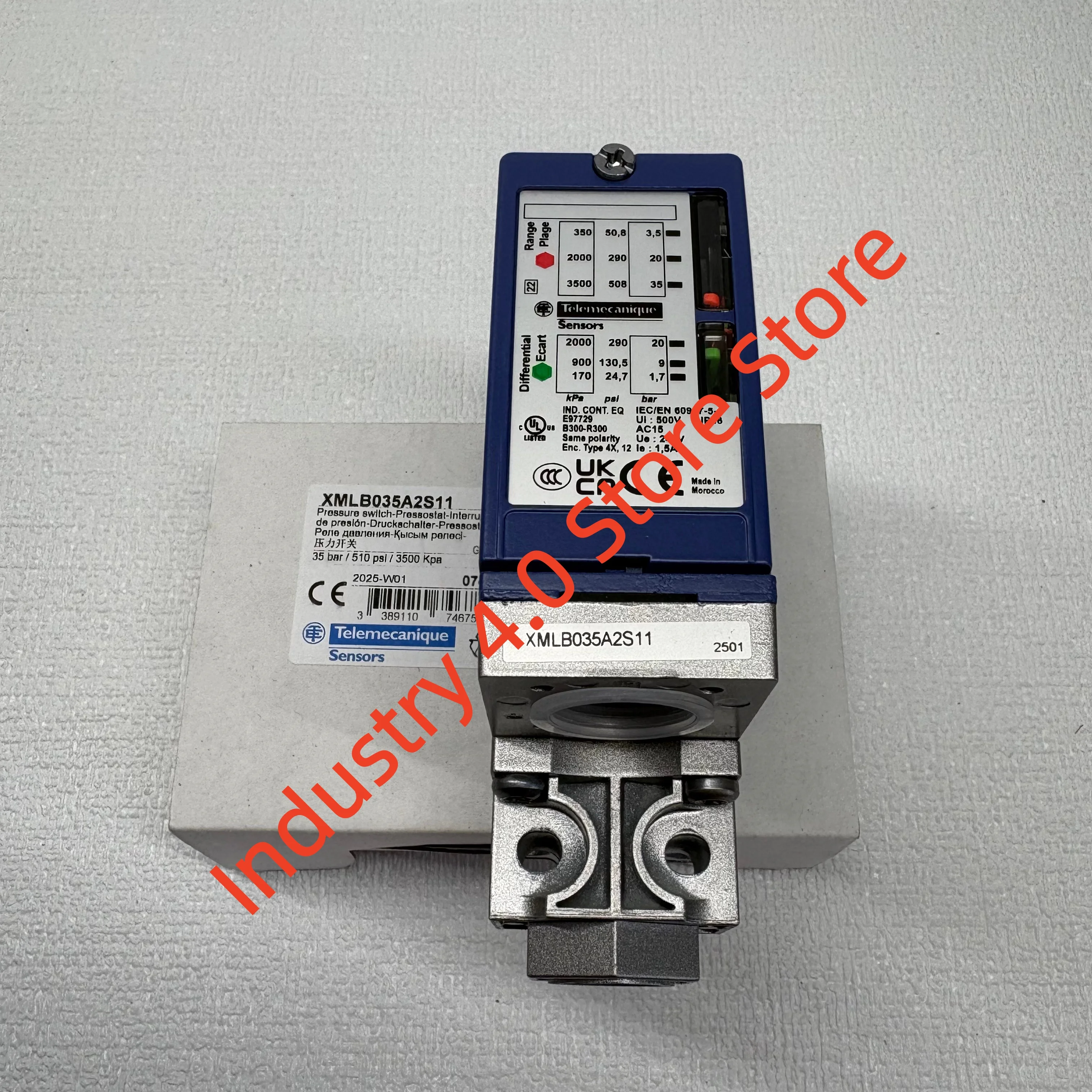 Interruptor de pressão Telemecanique XMLB035A2S11 novo