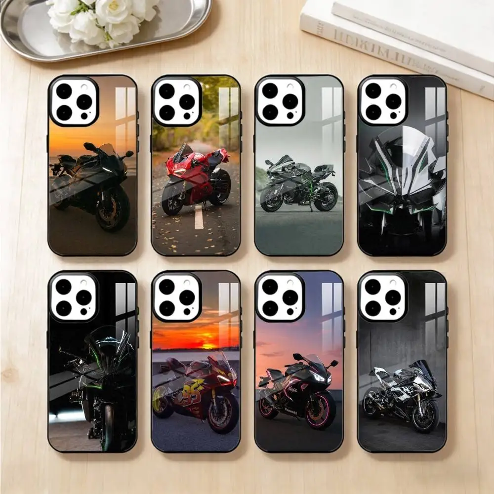 

M-Motorcycle Racing Ducatis Phone Case For iPhone 17,16,15,14,13,Pro,Max,Plus,Magnetic For Magsafe Wireless Charging