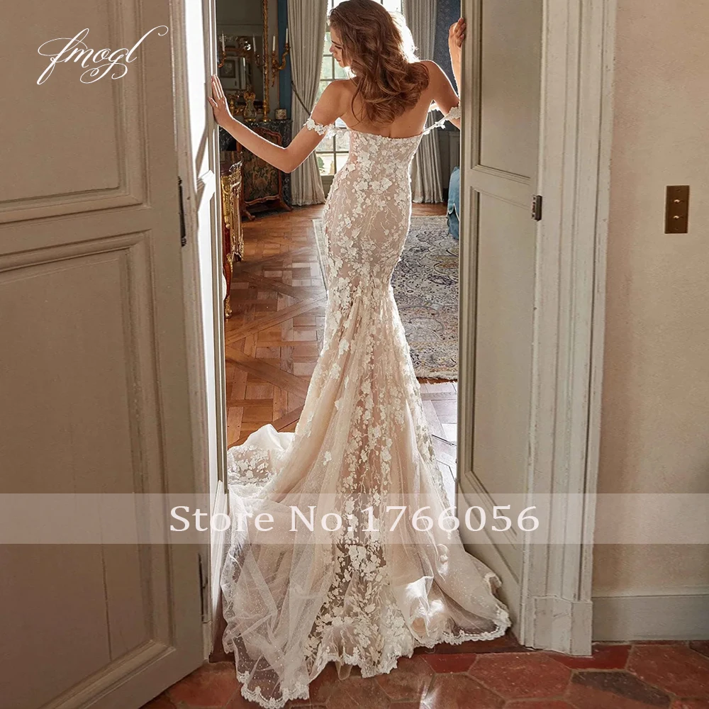 Customized Elegant Boat Neck Spaghetti Straps Lace Mermaid Wedding Dress Illusion Beaded Pearls Court Train Trumpet Bridal Gown image 2