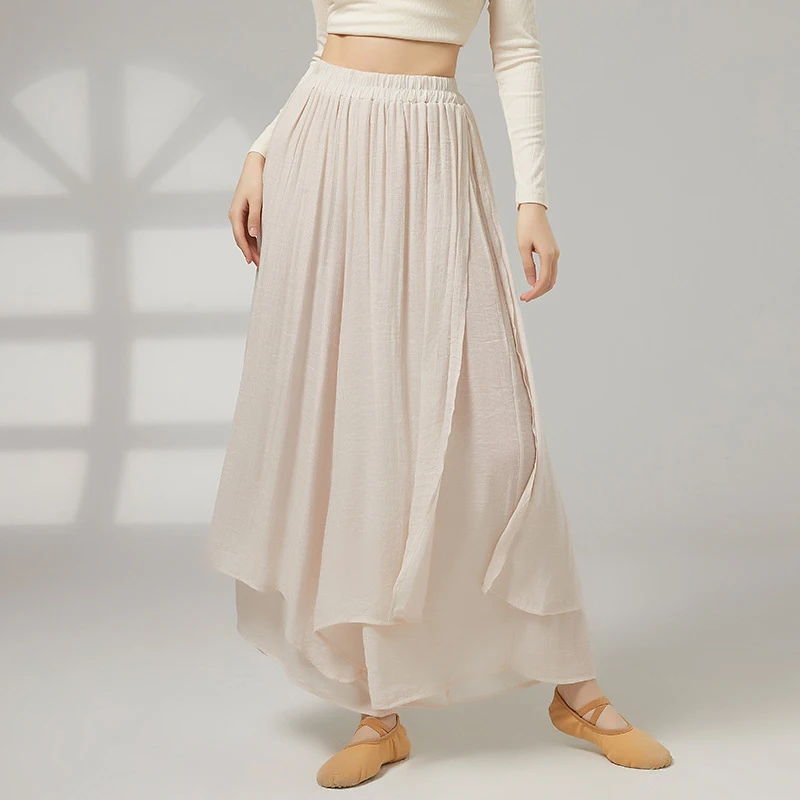 Asymmetrische Damen Tanzhose weites Bein - close-up view