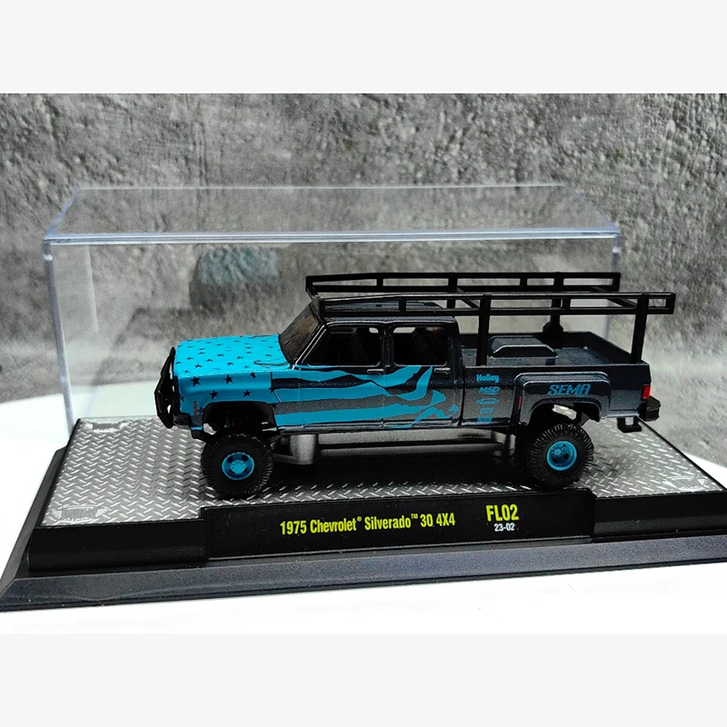 M2 Diecast 1:64 Scale 1975 Silverado Extended Pickup 4×4  Alloy Car Model Collection Souvenir Static Display Ornaments Toy Gift