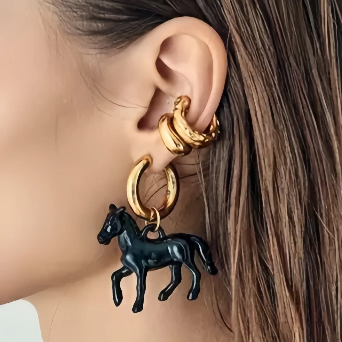 LATS Stainless Steel Ear Clasps Stereoscopic Small Horse Dangle Earrings for Women Cute Animal Charm Jewelry Holiday Gift