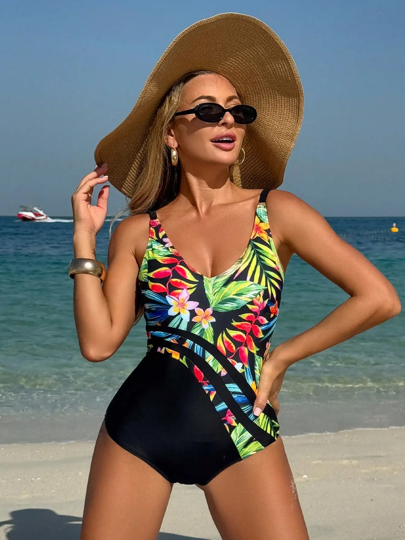 Floral Contrasting Color Backless One-Piece Swimsuit - Wide Shoulder Straps, Elastic Slimming Swimsuit