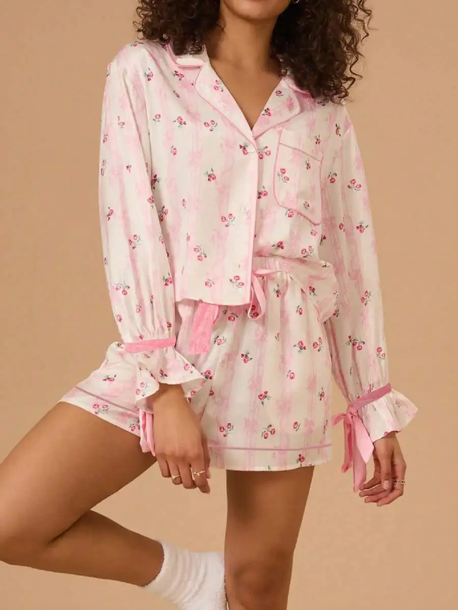 

Пижамный комплект с цветочным принтом и длинными рукавами, с манжетами на завязках для женщин