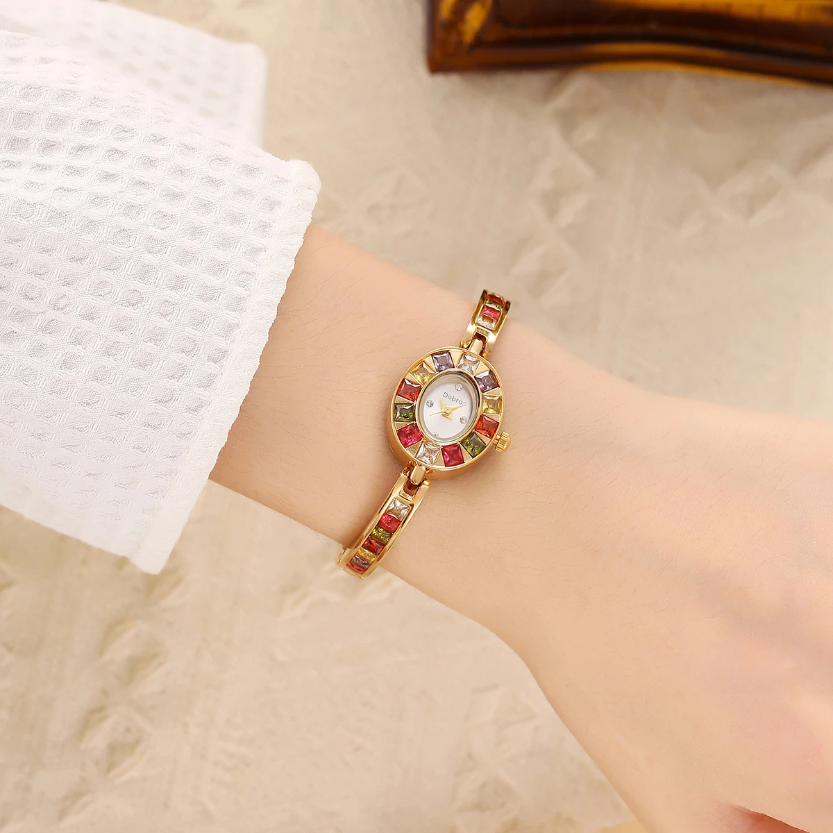 Cay orologio medievale da donn - Luxury Watch Class recensione e prezzo