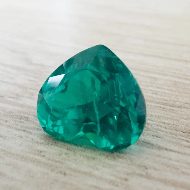 Lab Grown Emerald Hand-cut Hydrothermal Heart Cut 9x10mm 1pcs Gemstone for Diy Jewelry Making