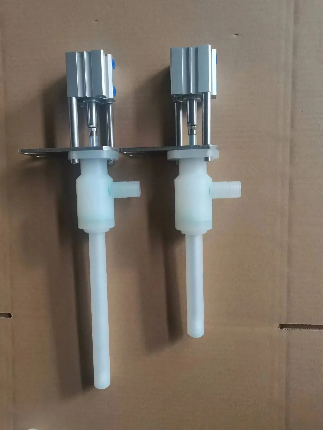 

Пневматический антикоррозийный наполнительный клапан DN15-27, антикапельная насадка для розлива жидкостей для фасовочных машин (спецификация 20 до 1PP)