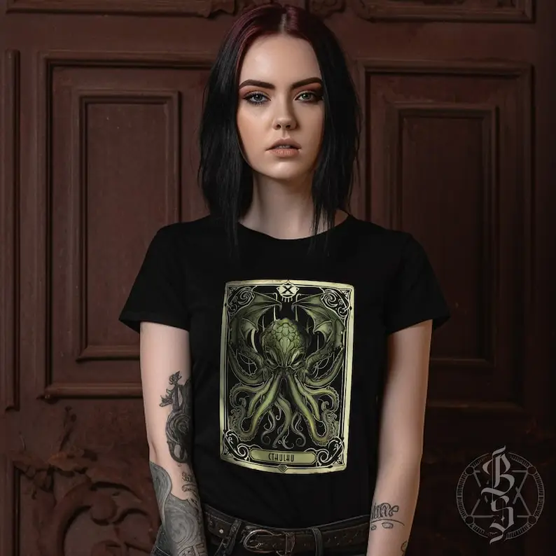 Cthulhu Tarot Card T-shirt/HP Lovecraft T-Shirt/Cthulhu Tee/Call of Cthulhu/Great Old One Shirt/Horror Tee/Old Horror T-shirt