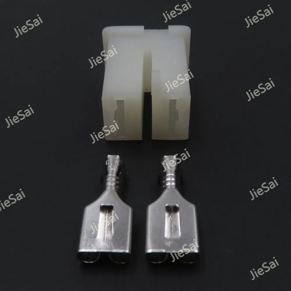2 Pin Automotive Wiring Harness Plug With Terminals Car Light Sockets Auto Connector