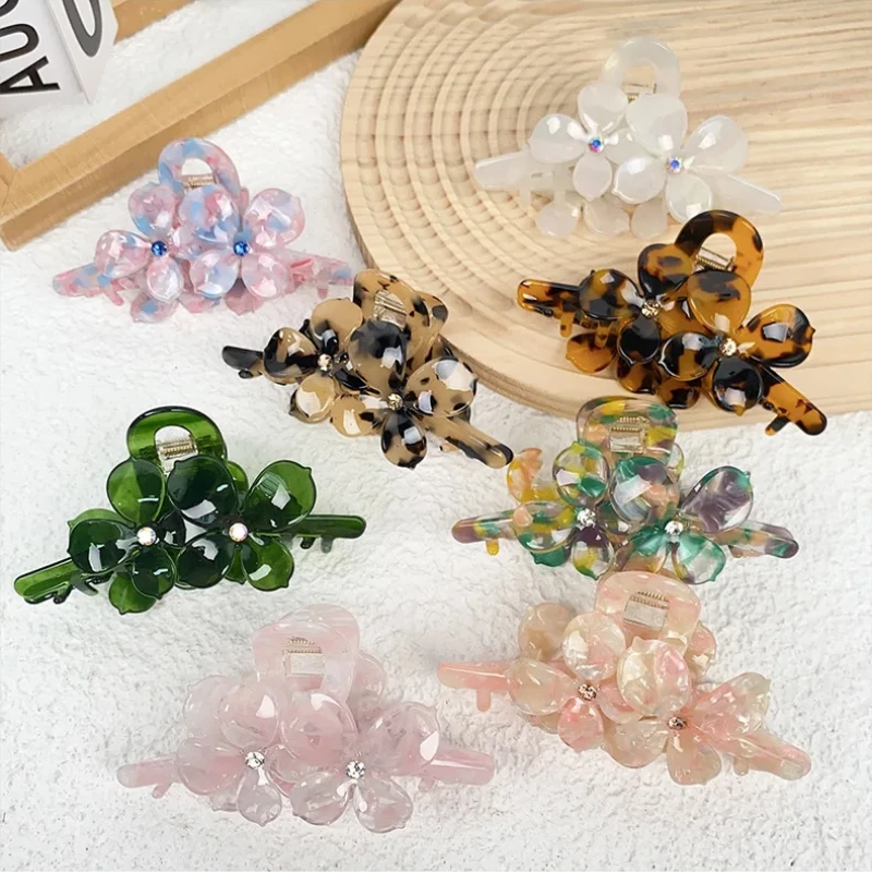 

DS 11CM Large Rhinestone Flower Hair Claw Acetate Claw Clips Sweet Flower Series Crab Hair Clips for Women Girl Hair Accessories