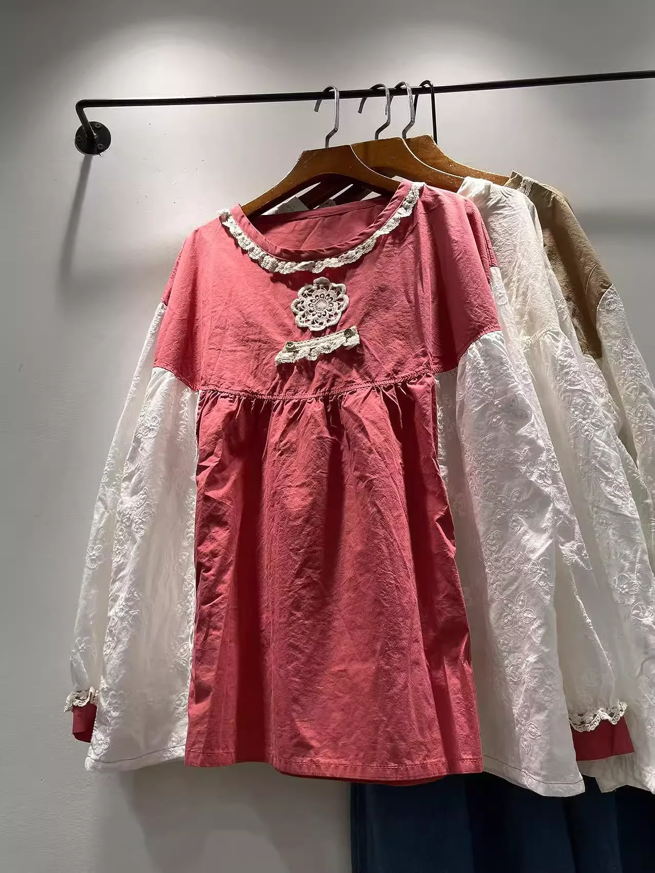 

Japanese mori girl autumn red beige yellow patchwork shirts and blouses for women sweet vintage long sleeve tops