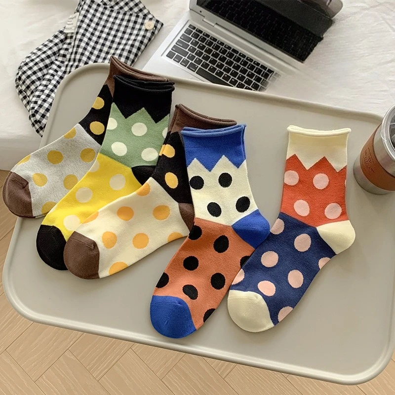 

1 пара красочных дышащих женских носков средней длины в горошек, подходящих для всех сезонов и повседневной носки