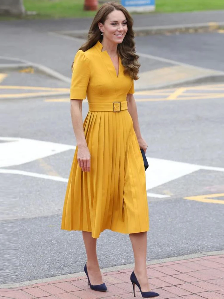 Kate Middleton Princess New Fashion Elegancka letnia nowa damska sukienka z paskiem Slim Casual Party Vintage Wysokiej jakości żółta sukienka midi