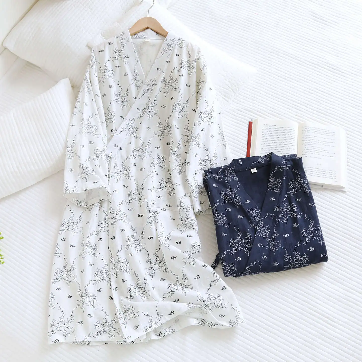 

2025 Men's New Bathrobe New Summer All Cotton Cotton Cotton Gauze Thin Size Large Sleep Robe Home Clothing