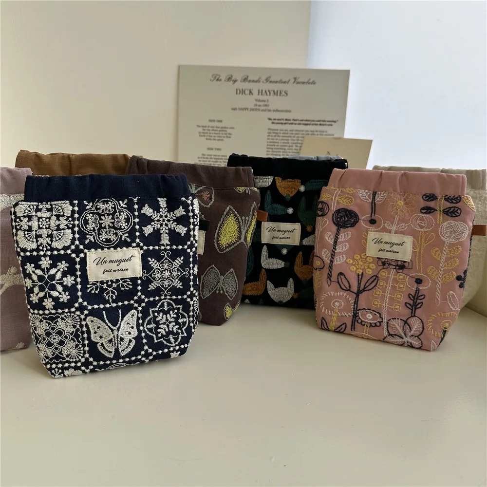 bolsas-de-maquillaje-para-mujer-bolsas-de-algodon-y-canamo-para-maquillaje-monedero-lapiz-labial-auriculares-bolsas-de-almacenamiento-bordadas-estilo-harajuku-modernas-y-elegantes