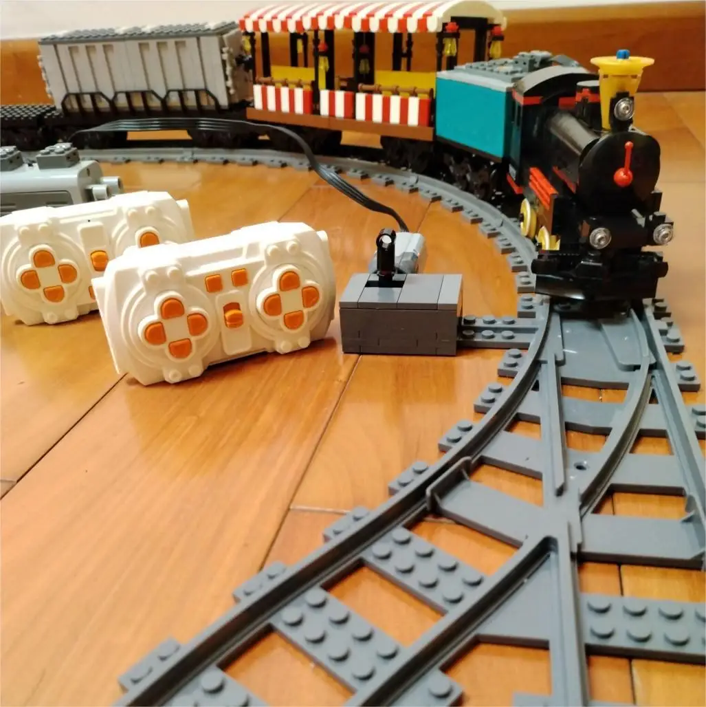 

MOC City Train Rail Crossing Tracks Set Stud Gap Тройной переключатель Кирпичи Строительные блоки Технические просветляющие игрушки для детей
