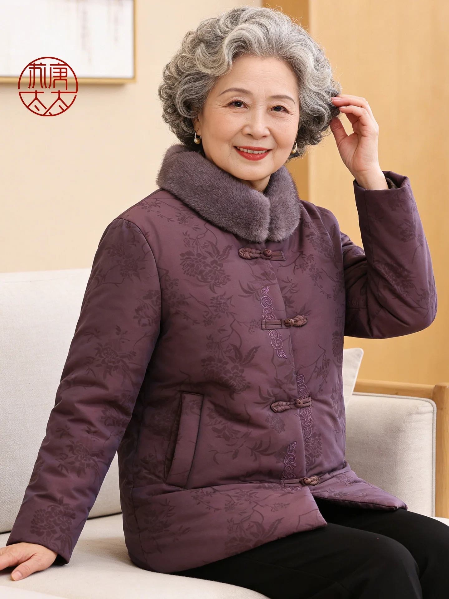 

2024 New Winter Thiened Cotton Jaet for ly Women High Quali ly Ladies Faionable Warm Coat with kets