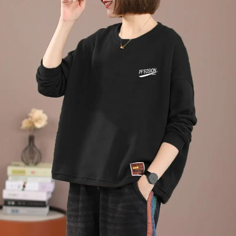 Autunno Nuovo Top T-shirt da donna Versatile girocollo Camicia a maniche lunghe Allentato Letterario Casual Stampato Felpa elegante