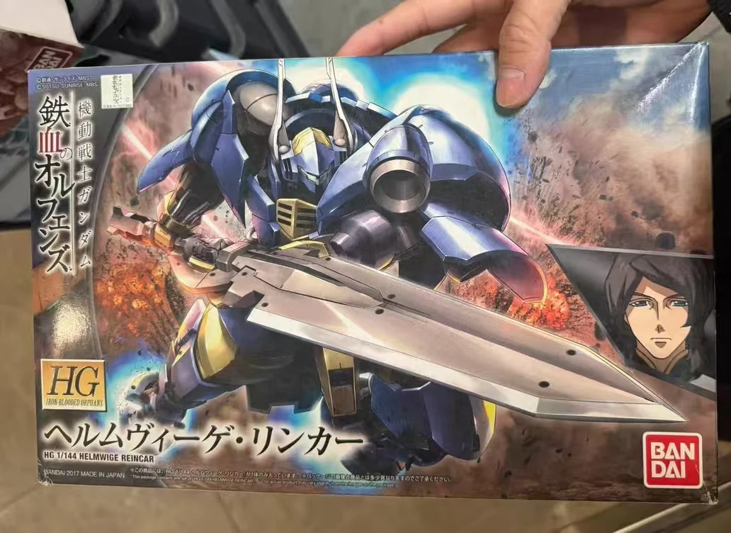 

Подлинная Bandai, оригинальная фигурка Gundam, наборы моделей HG 1:144, аниме-фигурки HELMWIGE REINCAR, модель персонажа, игрушка, подарочная коллекция