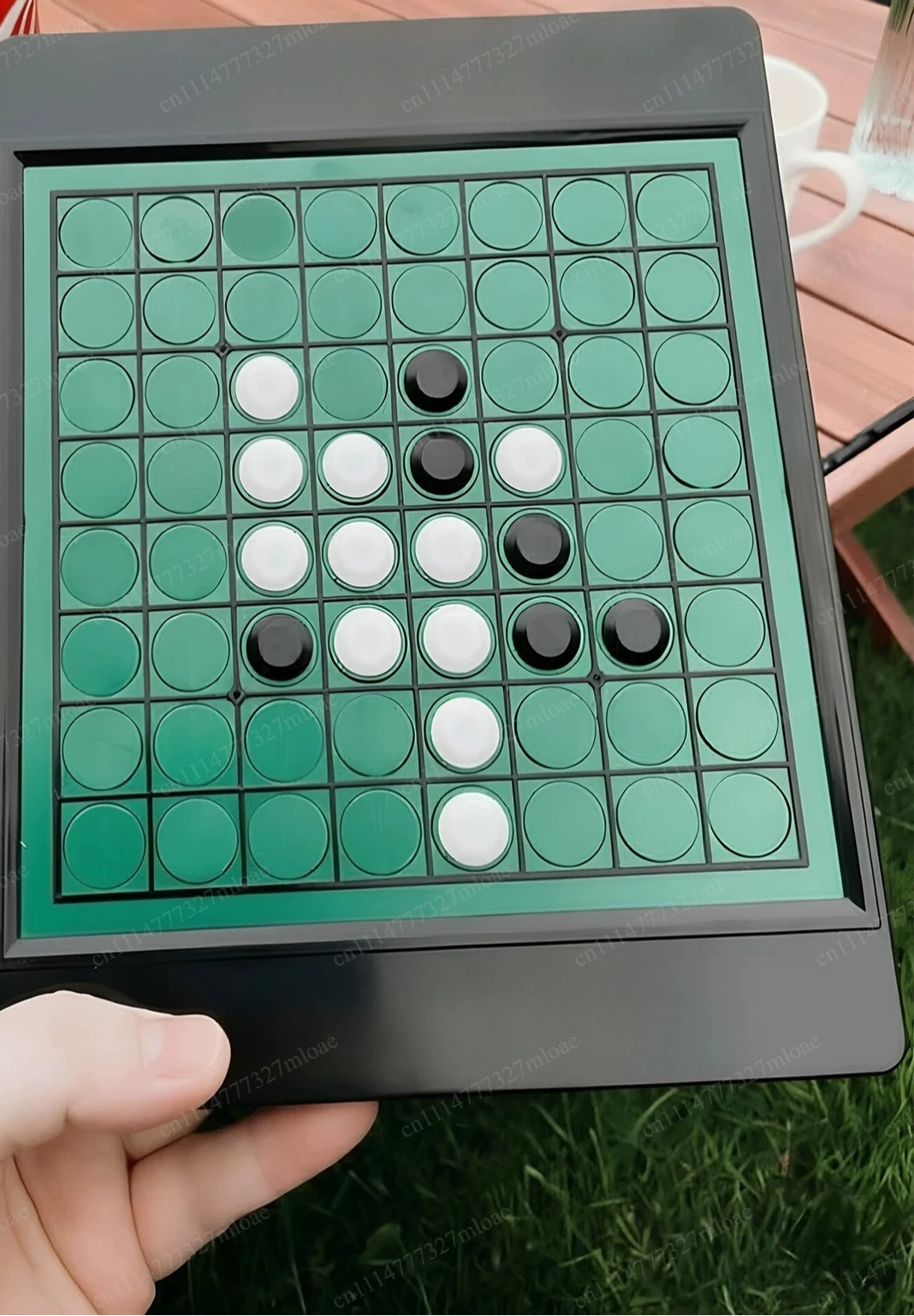 Black and white flip chess pocket portable high-speed rail plane travel, mini backgammon puzzle board game
