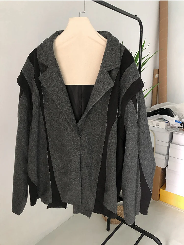 [EAM] Loose Fit Gray Color-block Big Size Woolen Coat Parkas New Long Sleeve Women Fashion Tide Autumn Winter 2024 1DF0391