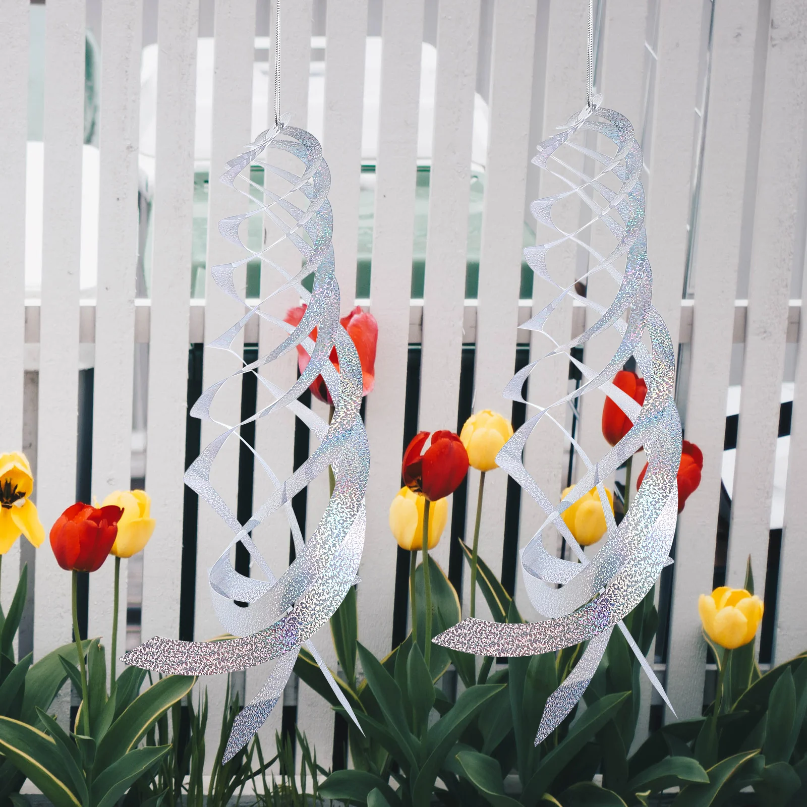 

3Pcs Bird Repellent Pendants Garden Revolving Reflective Hanging Adornments Durable Pest Control for Home Balcony Orchard