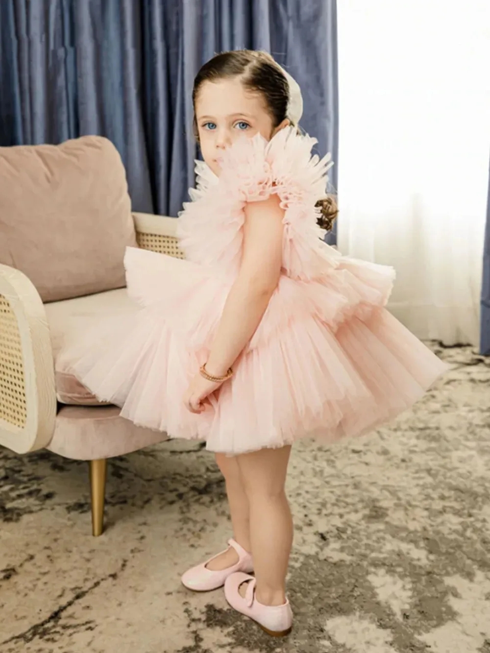 

Customized Lovely Pink Flower Girl Dresses for Wedding Tulle Knee Length Girl First Communion Baby Kids Birthday Party Gowns