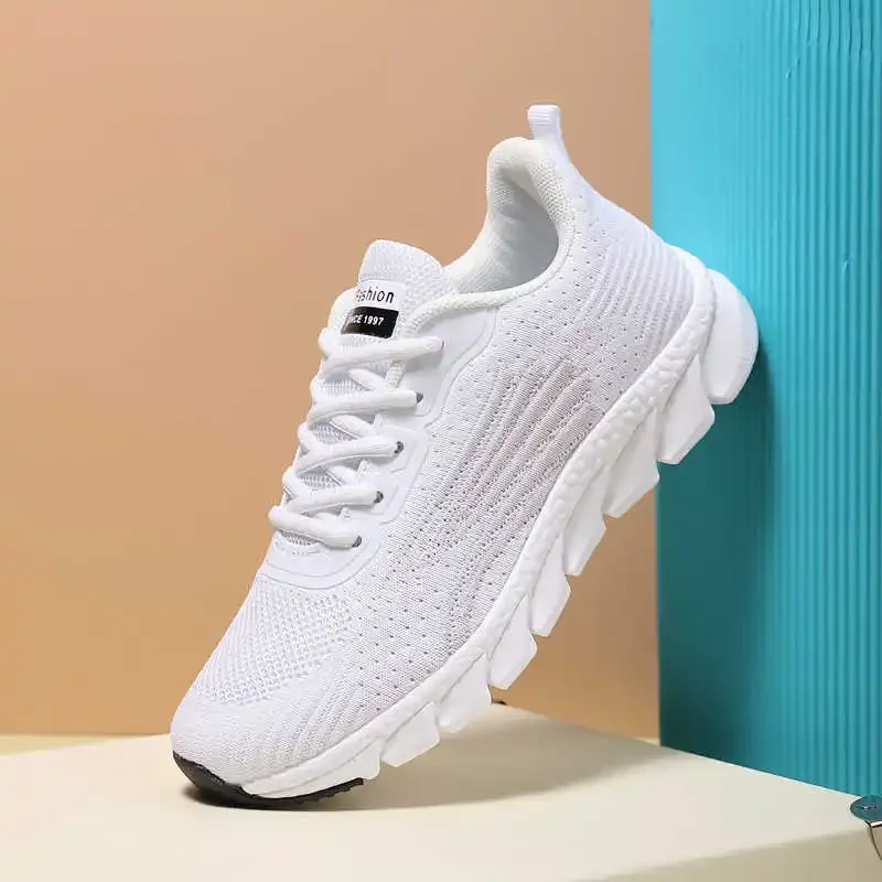 Pelle PU aumenta l'altezza Scarpe con tacco largo Stivale da tennis Donna Tacchi alti 46 Sneakers Sport Offerte stagionali popolari