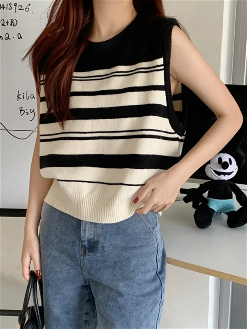 

Alien Kitty 2023 Autumn Stylish Stripes Women Sweaters Vest Loose All Match Vintage Office Lady Gentle Knitted Chic Minimalist