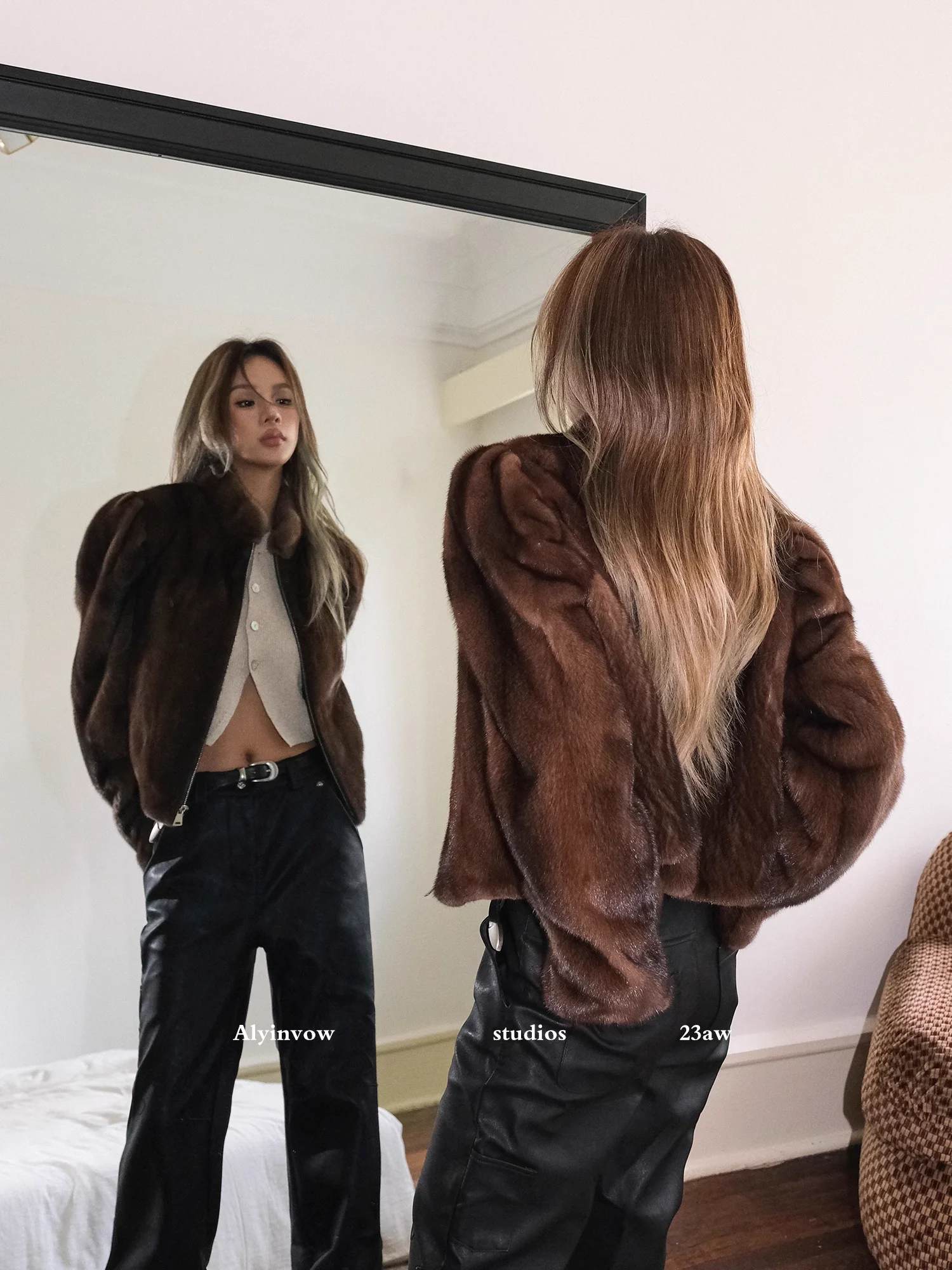 HDHOHR 2025 New100% Real Mink Fur Coat Women Fashion Essential Natural Mink Coat Warm Short Leather Outerwear Winter Fur Jacket