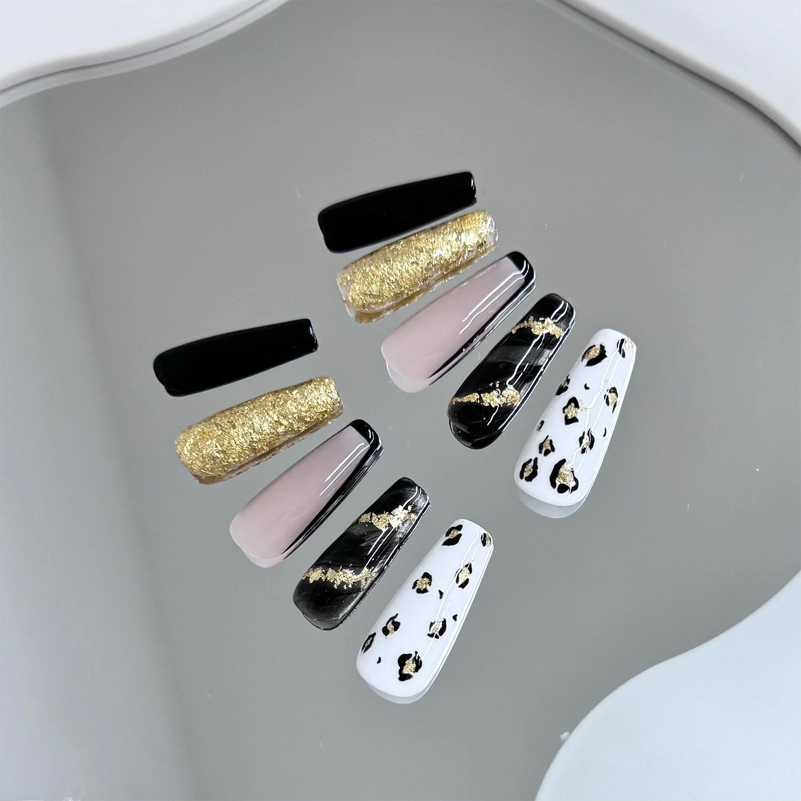 Wear-Resistant Press On Nails Luxury Leopard Print for Parties Wedding Resin Fake Nails Handcrafted Tips Glossy Finish