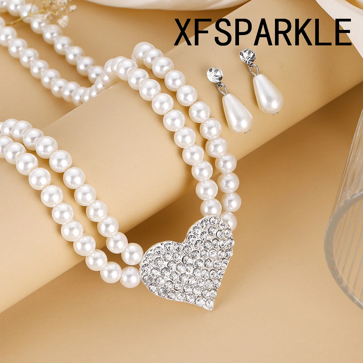 

New double love necklace light luxury senior design sense niche pearl wedding dress collarbone chain choker