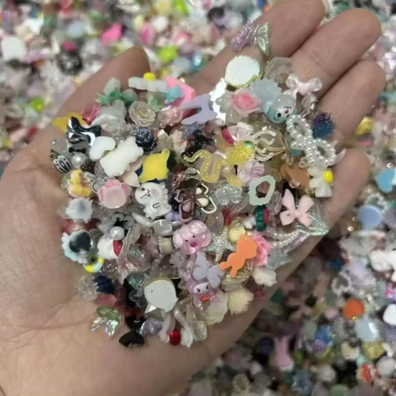 50개 수지 네일 아트 액세서리 혼합 세트: 귀여운 활 & 달콤한 꽃 DIY 신비한 블라인드 박스 장식 키트