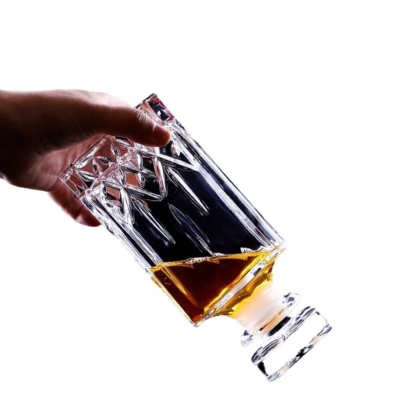 

Retro wind crystal glass sparkling wine dispenser, strong sealing, watertight