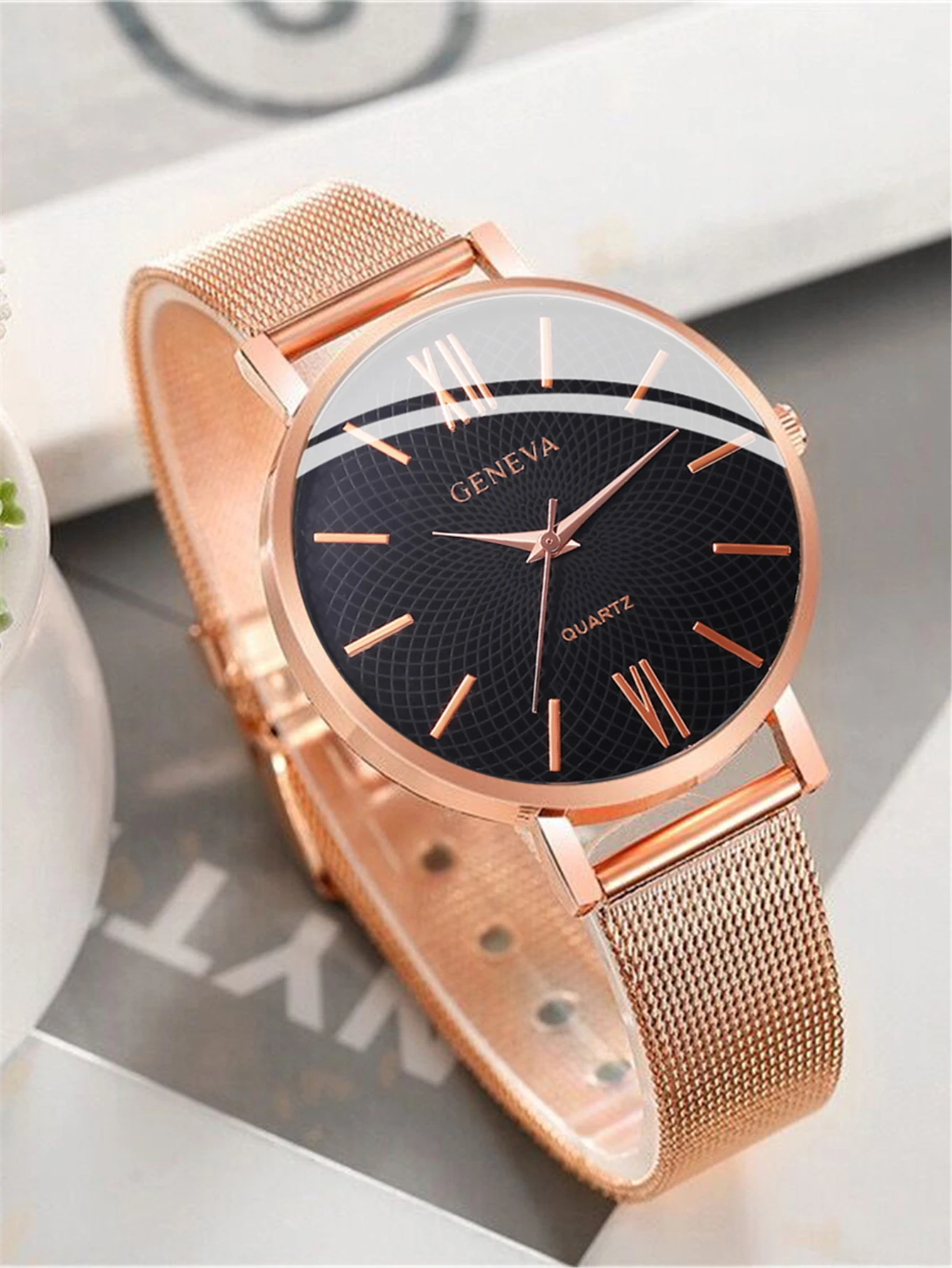 New Womens Fashion Simple Watch Ladies Leisure Watch Steel Mesh Sports  Wristwatches Women\'s Watch Bracelet