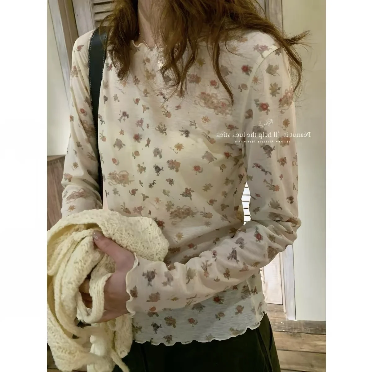 Korean Style Long Sleeve Slim Fit Women's T-shirt Floral Lace Wood Grain  Design Base Layer Shirt Inner Wear Stack Wear